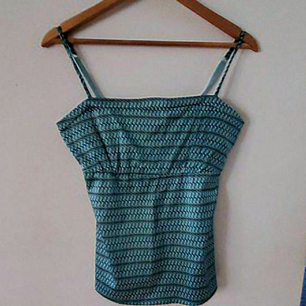 New York & Company Sleeveless Babydoll Blouse Blue Geometric Print M